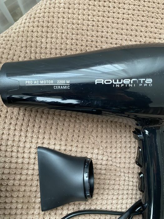 Продам фен Rowenta