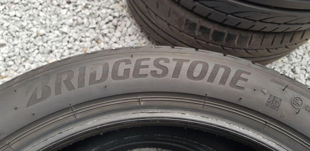 Opony letnie Bridgestone 2sztuki 225/45/18