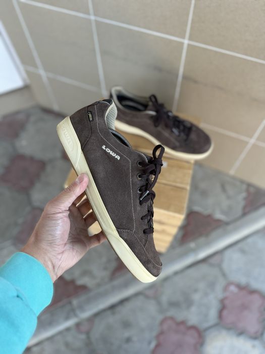 Lowa кросовки кросівки gore Tex непромокаючі