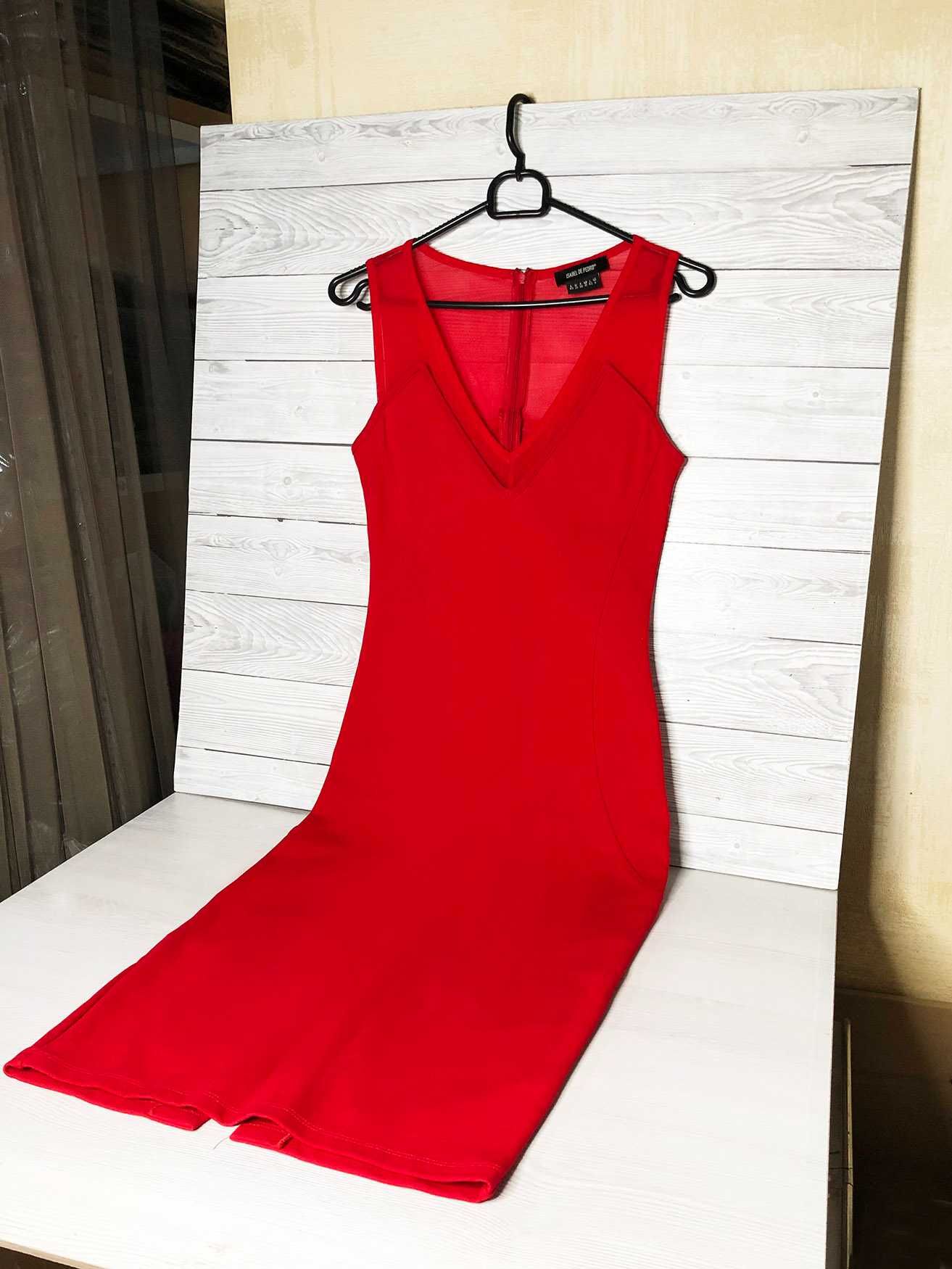 Женское длинное вечернее красное платье в обтяжку Isabel de pedro, S