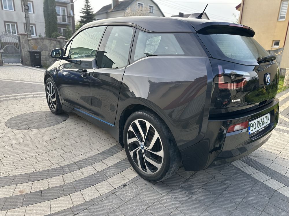 Продаю BMW I3 2014