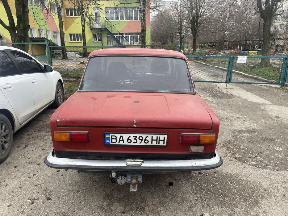 Продам ваз 21011