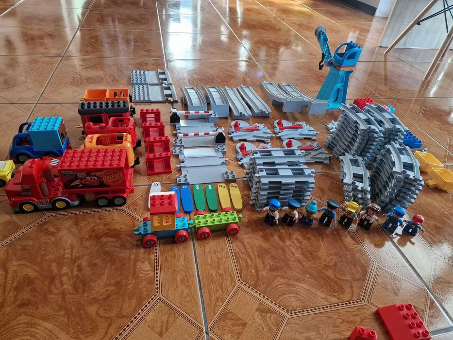 ZESTAW LEGO DUPLO pociągi + inne