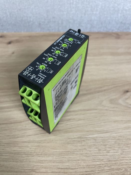 Реле контролю напруги