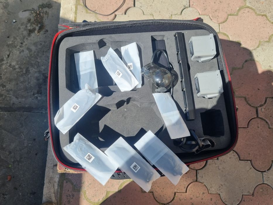 Квадрокоптер DJI Air 2 Fly More Combo