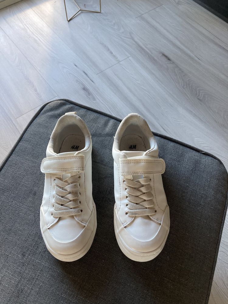 Buty dla chłopca H&M białe r.30