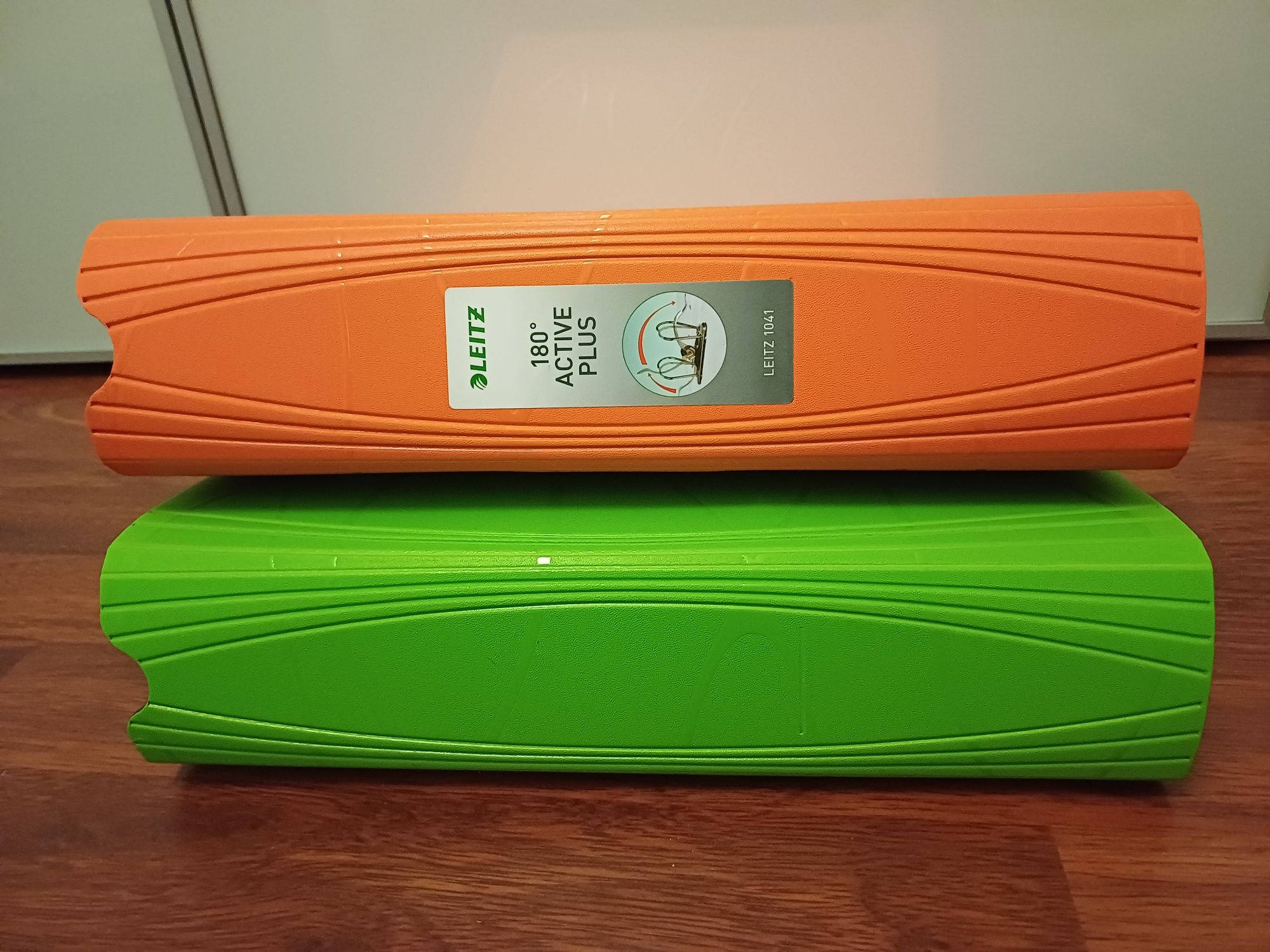 2 dossiers A4 Leitz