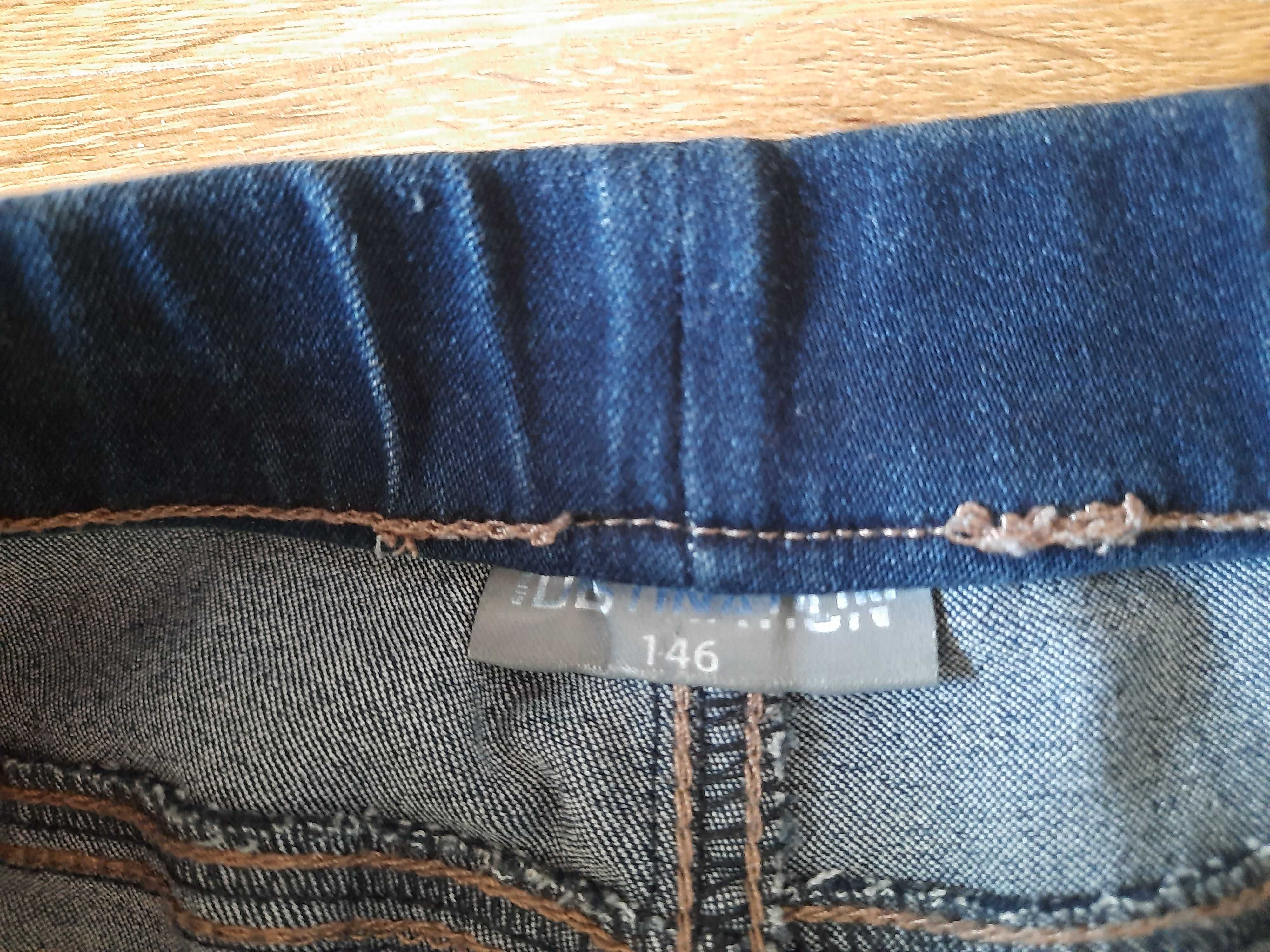 Spodnie Jeans dla dziewczynki 146cm.