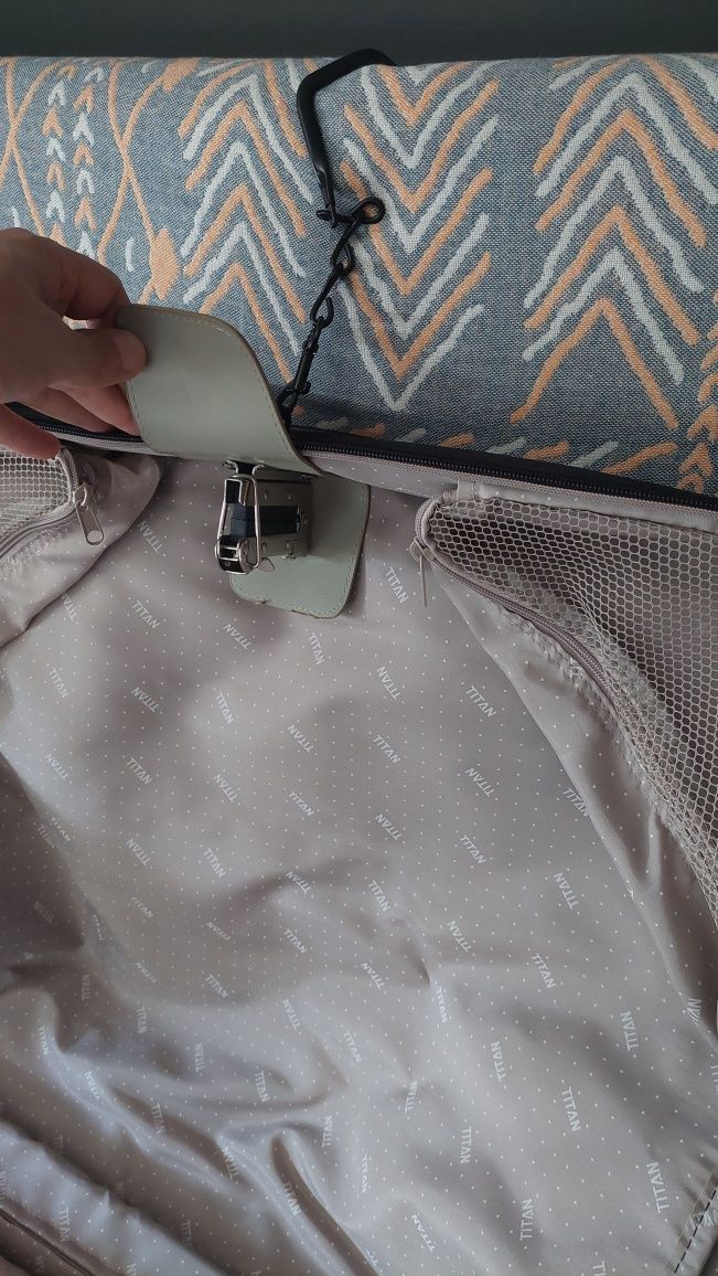 Torba na garnitur Titan Continental
