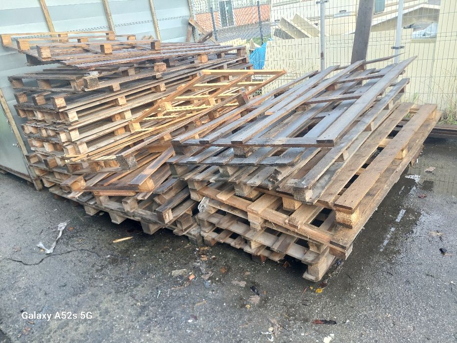 Oddam za darmo palety różne rozmiary  na opał