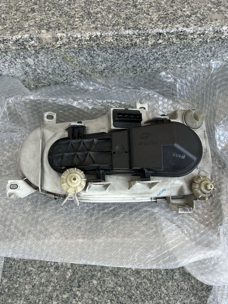 Farois Hella VW Golf GTI mk3