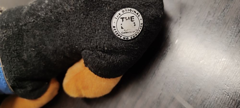 Cão peluche, marca The Dog. Será limpo antes de enviar.