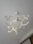 Lampa w stylu glamour z kryształkami biała