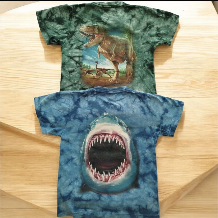 Zestaw 2 T-shirty świecące w ciemności bawełna z rekinem i dinozaurem