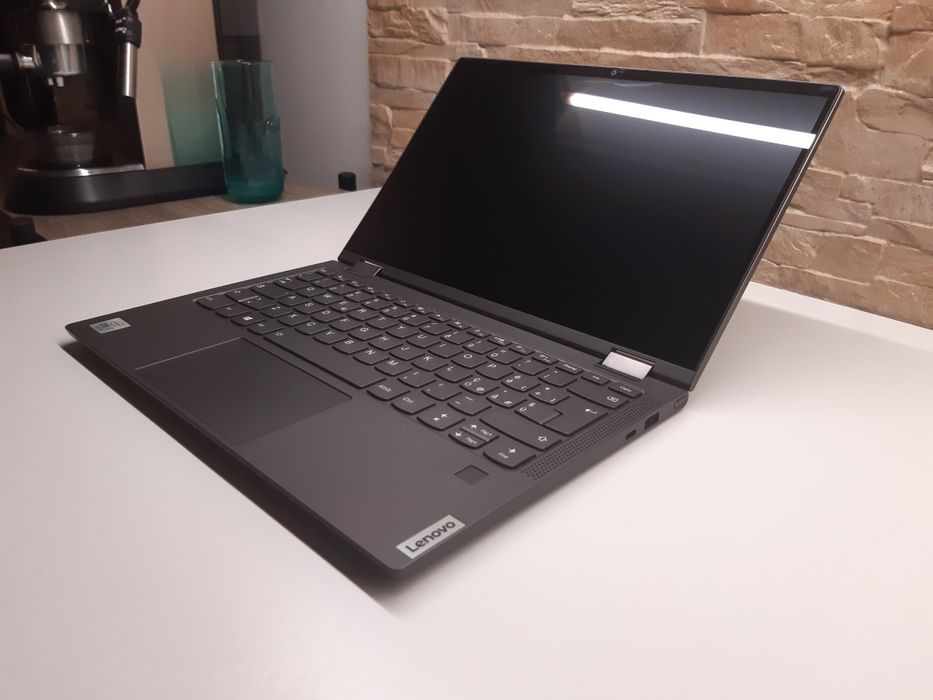 Lenovo Yoga C640 laptop - tablet
