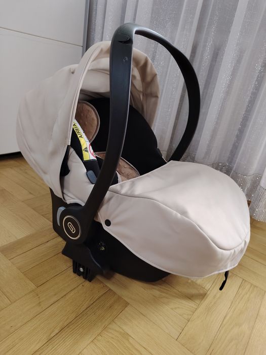 Wózek Destello LUX 4w1 z fotelikiem Avionaut Cosmo 0-13 kg + baza isof