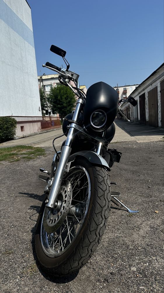 Yamaha Drag Star 650 Bobber a2