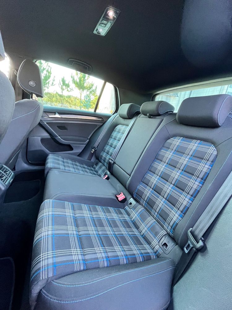A venda VW golf GTE