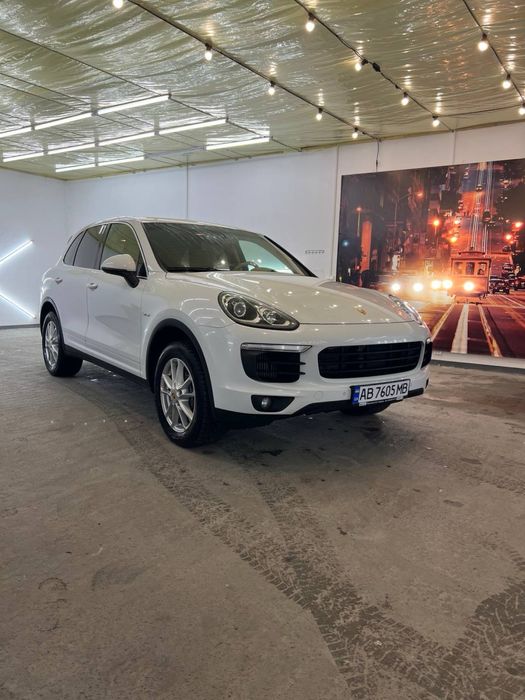 Продам Porsche Cayenne 2015 рік ,ідеал