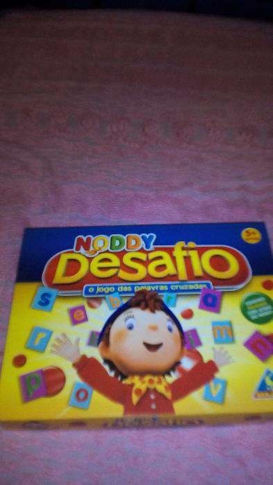 Jogo de Palavras Cruzadas Noddy