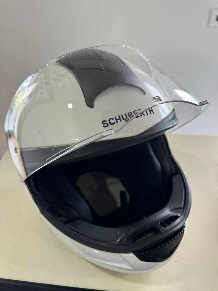 Capacete Schubert C3 com intercomunicador
