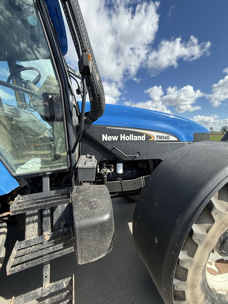 New holland tm 140