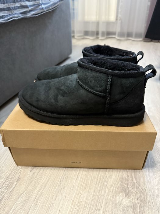 Продам оригинальные угги UGG