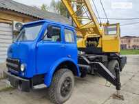 автокран з генераторм