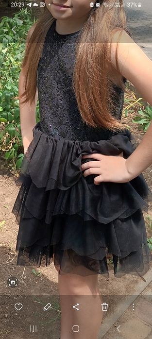 продам до  140.одели 2раза.в хорошем состоянии.