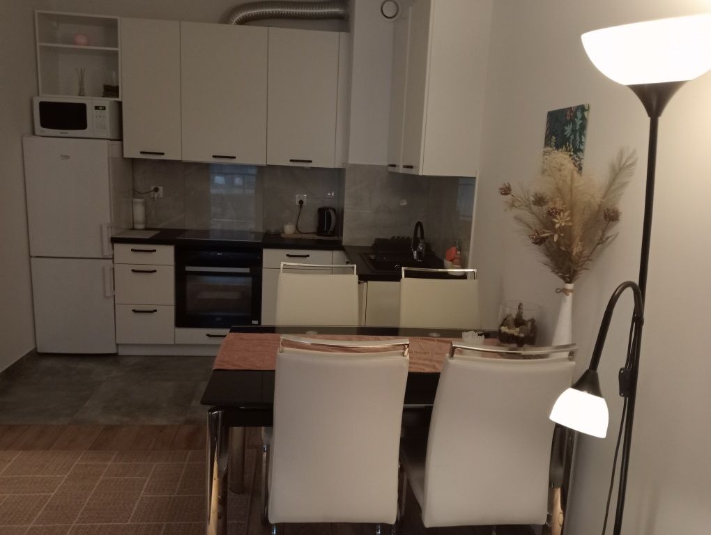 Apartament JASMIN parking Arkadia godz/noce/doby ul. Burakowska16b