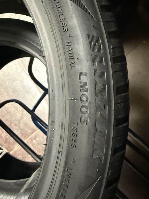 255/40/20 R20 Bridgestone Blizzak LM005 4шт зима