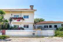 Moradia T4 em Arcozelo a 300 metros da praia