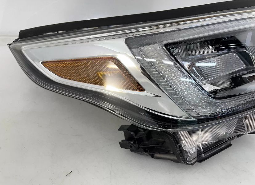 Фара левая правая Subaru Outback Legacy B16 2020 2021 2022