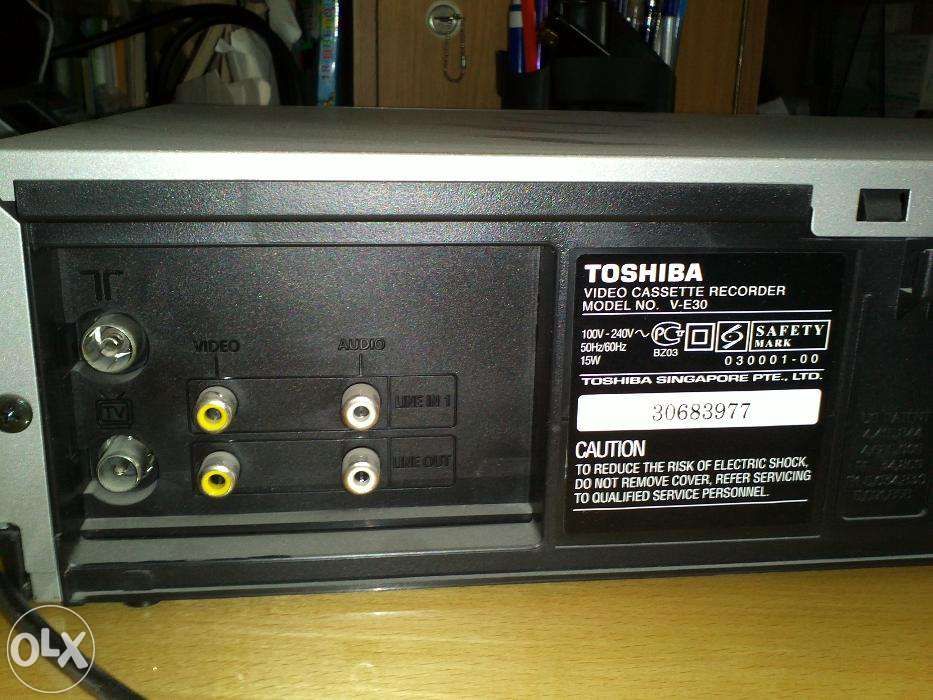 Видеомагнитофон TOSHIBA