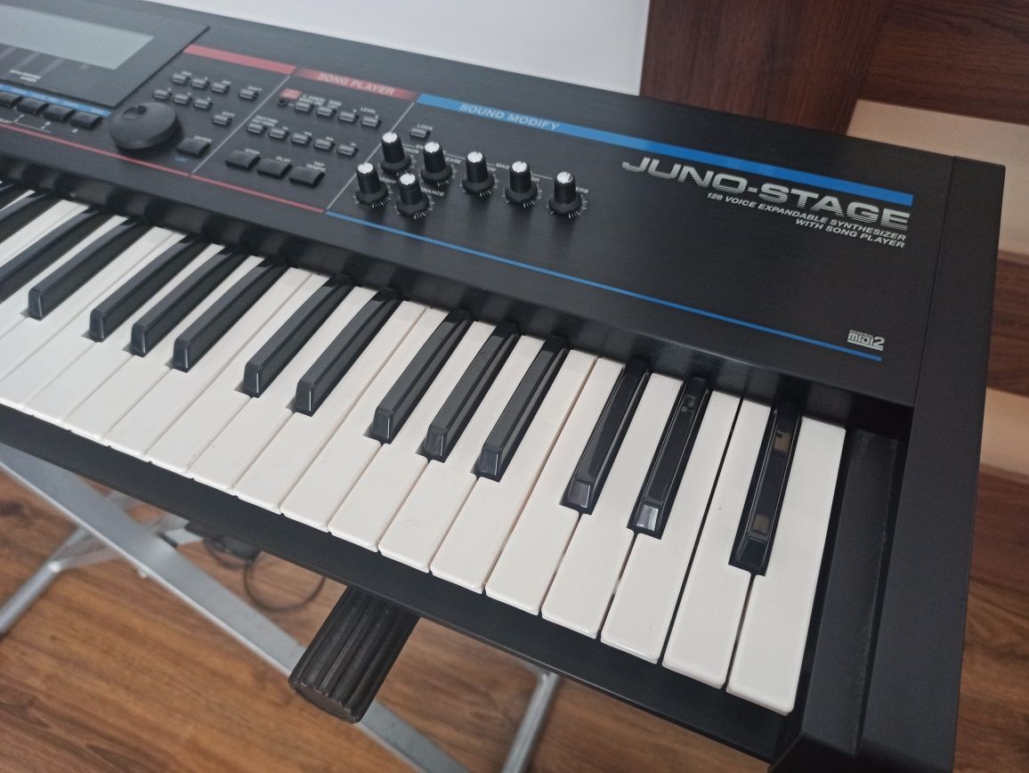Roland Juno Stage 76