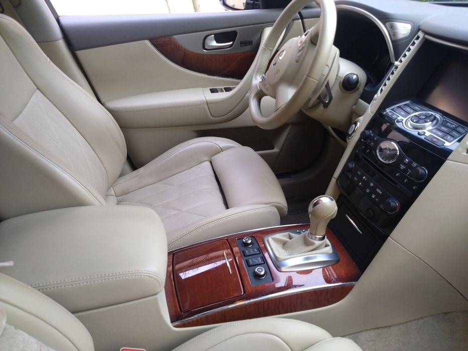 Infiniti QX 70 S
