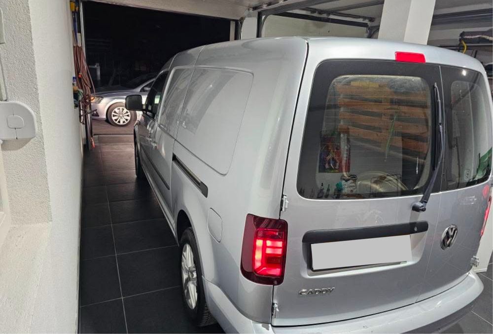 Volkswagen Caddy Maxi 2.0Tdi Highline FULL EXTRAS