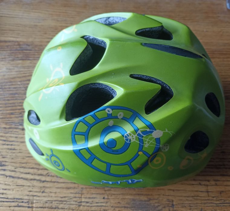 Беговел Cruzee зелёный.