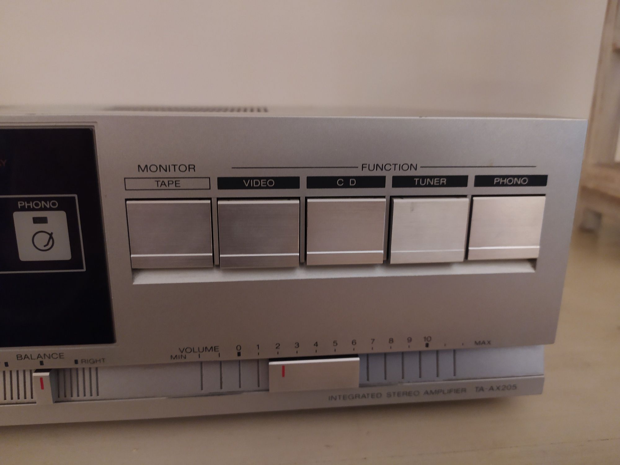 Amplificador Sony TA AX205 (Phono, CD, TAPE, vídeo, tuner)