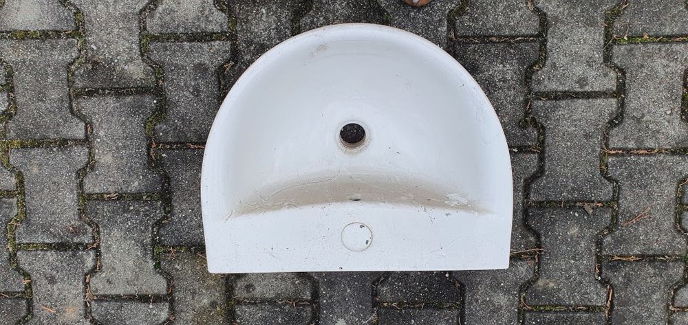 Umywalka porcelanowa