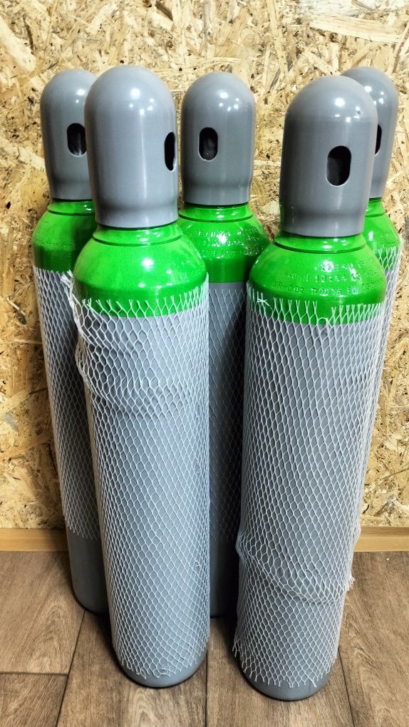 Nowe pełne  butle z argonem i mieszanką Ar+CO2