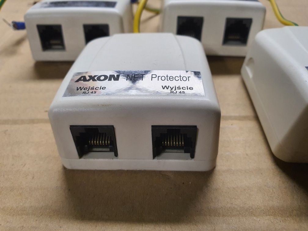 AXON NetProtector ogranicznik przepięć zabezpieczenie sieci RJ45 burza