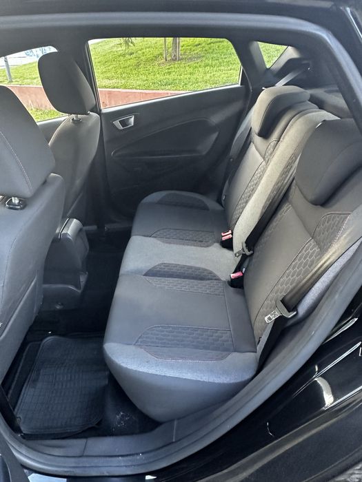 Ford Fiesta 1.5Tdci ST-Line impecavel !!