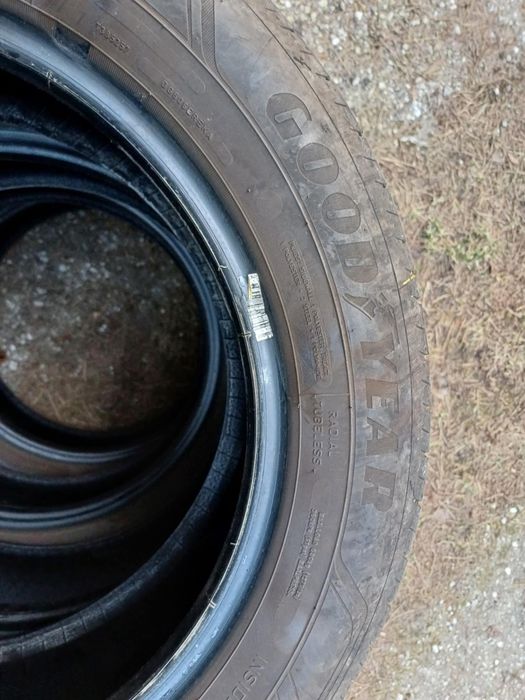 Opony Goodyear 195/60/16 letnie jak nowe 100 zł za komplet