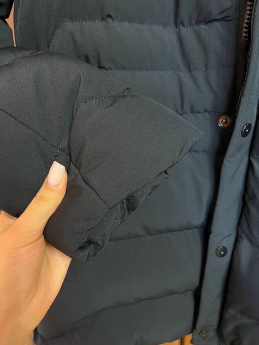 Продам зимову чоловічу куртку в ідіальному стані.