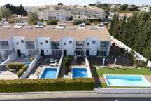 Moradia renovada V3 +1 com piscina privada - Branqueira