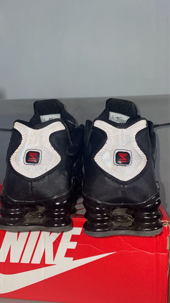 Nike shox czarne 45