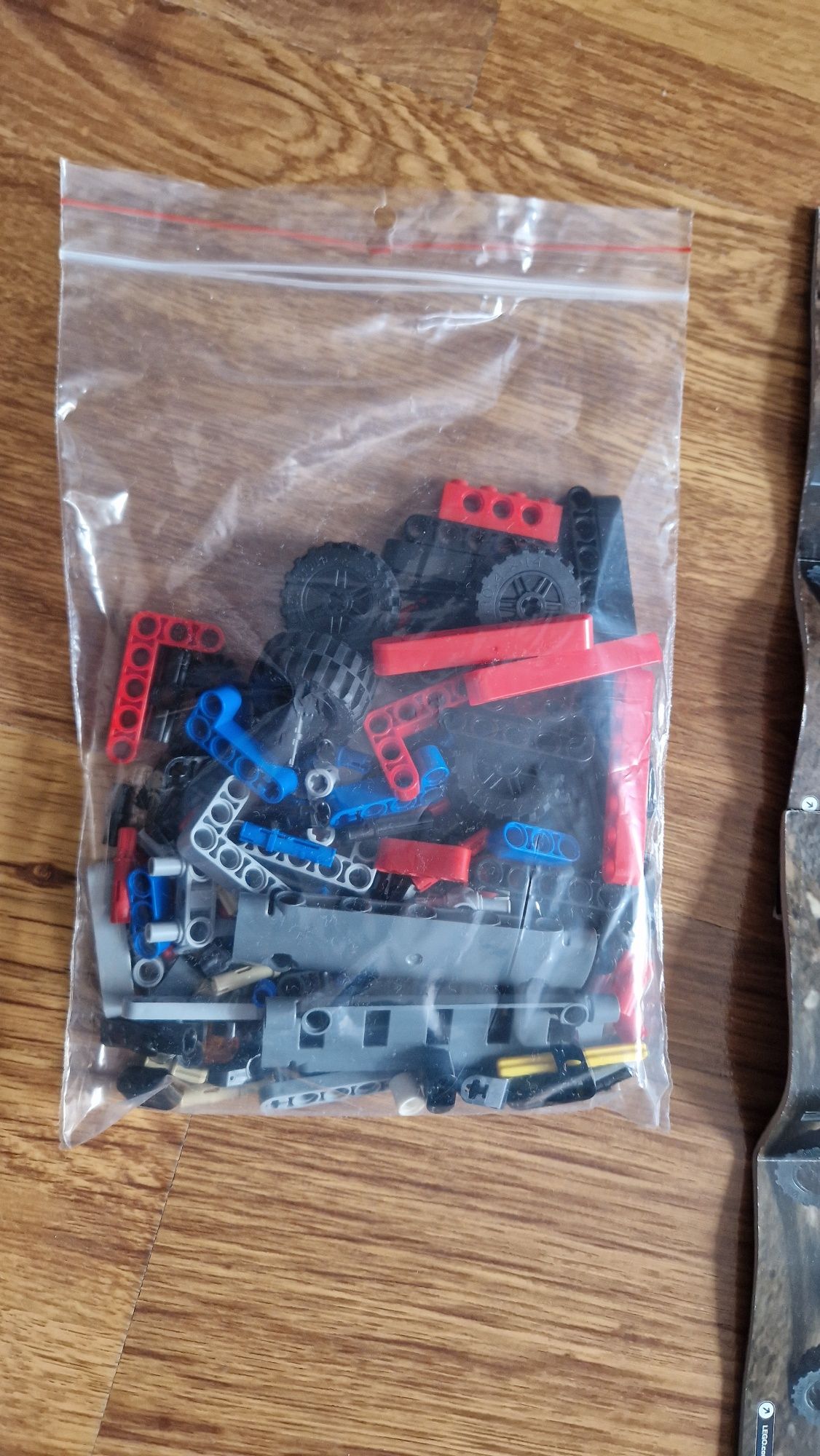 Lego Technic 42084 Hakowiec
