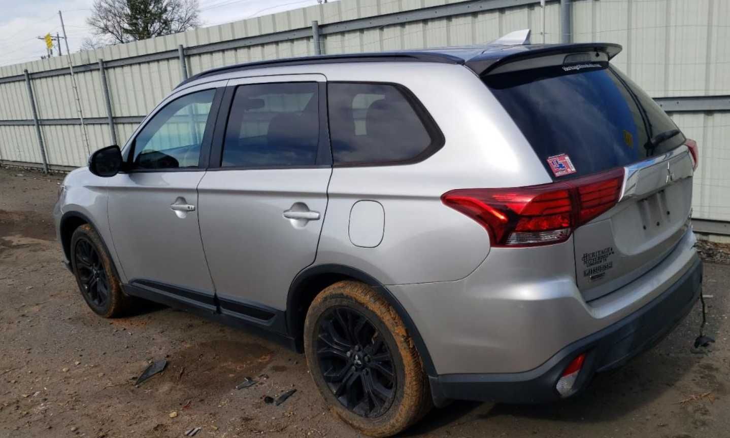 Mitsubishi Outlander 3 Аутлендер 3 Разборка  Бампер в зборі з Решіткою