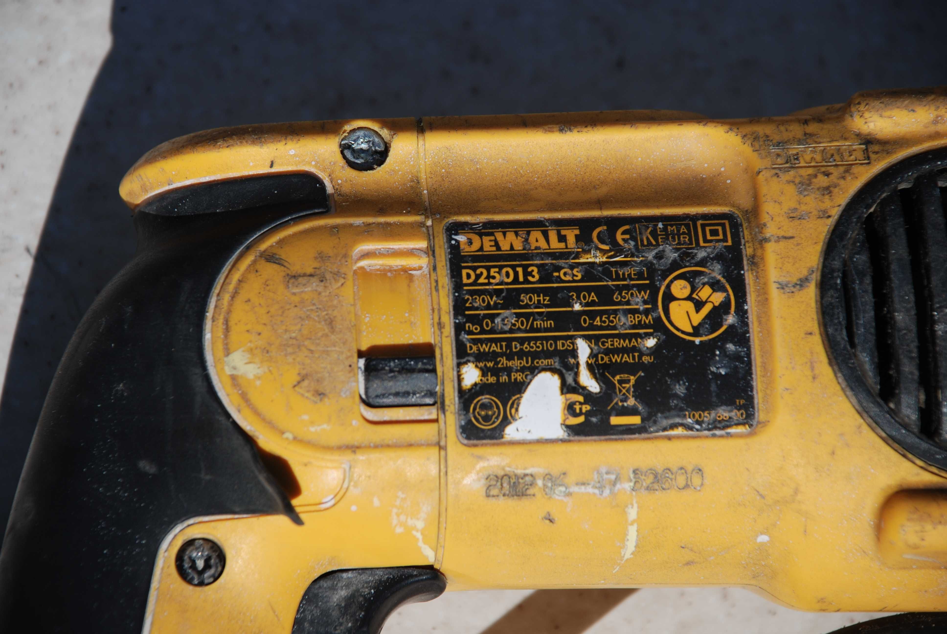 Перфоратор DeWalt SDS-Plus D25013K